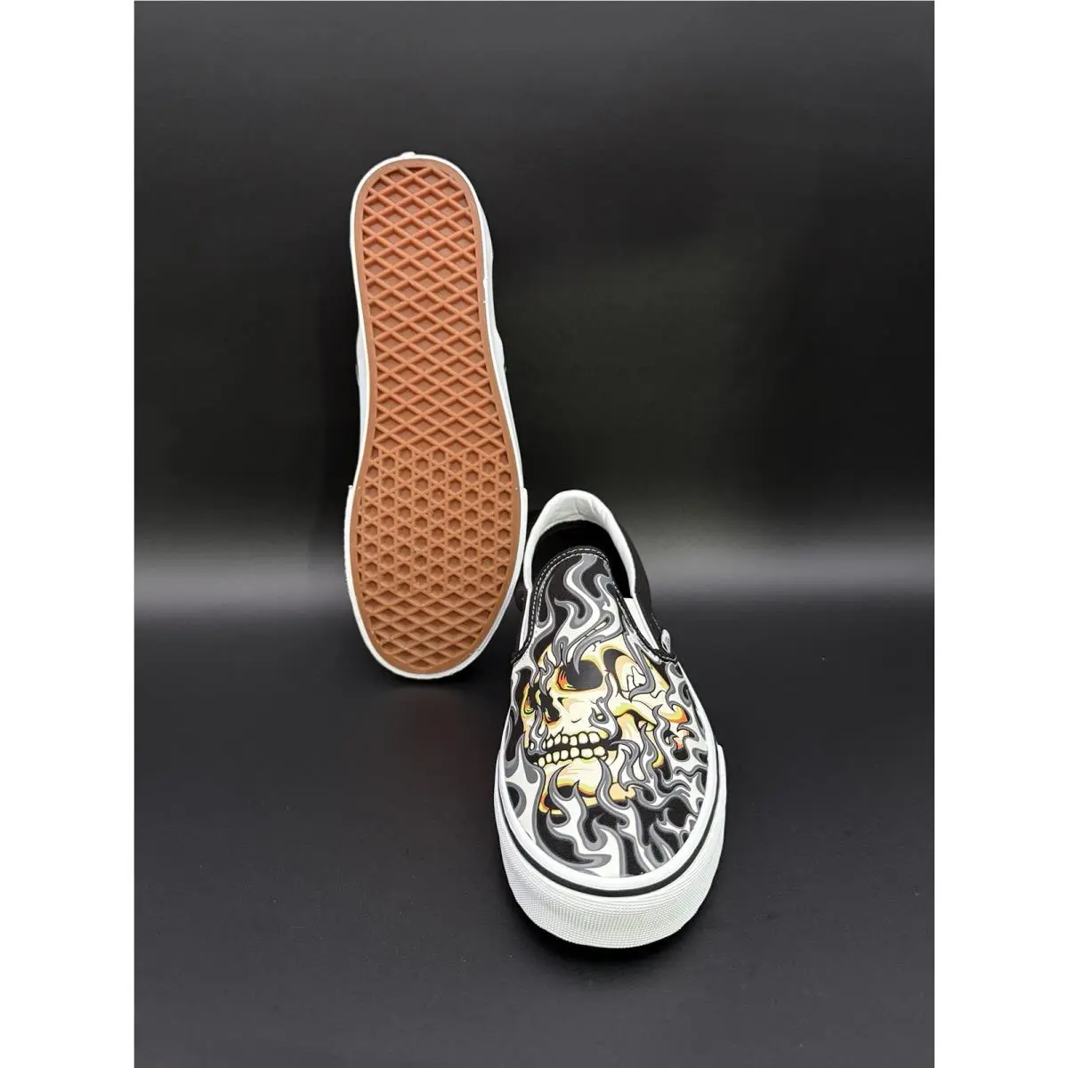 Vans shoes - VANS Classics - Classics - VN0009Q7BMX - White 18