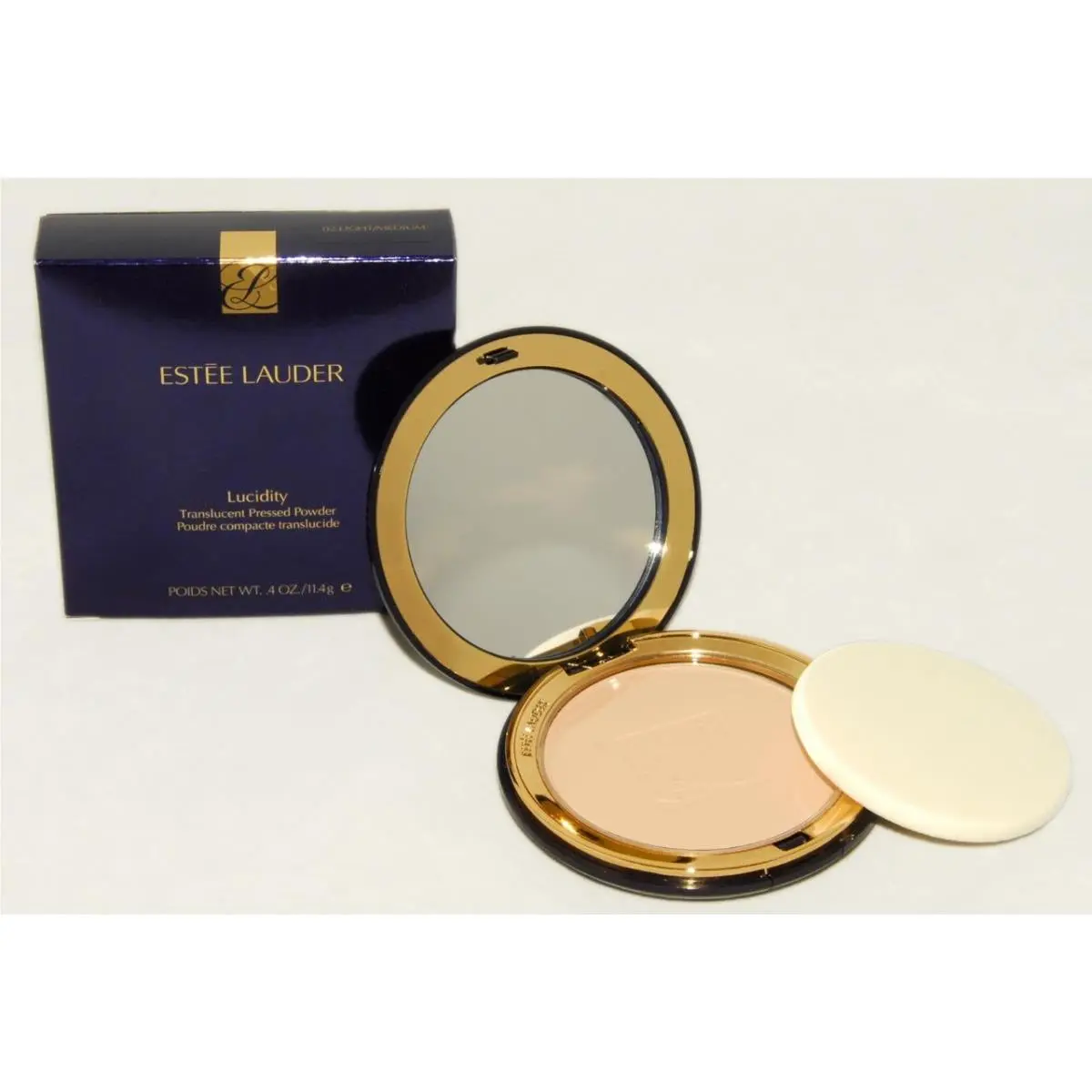 Estee Lauder Lucidity Pressed Powder 02 Light Medium .4 oz Rare Box