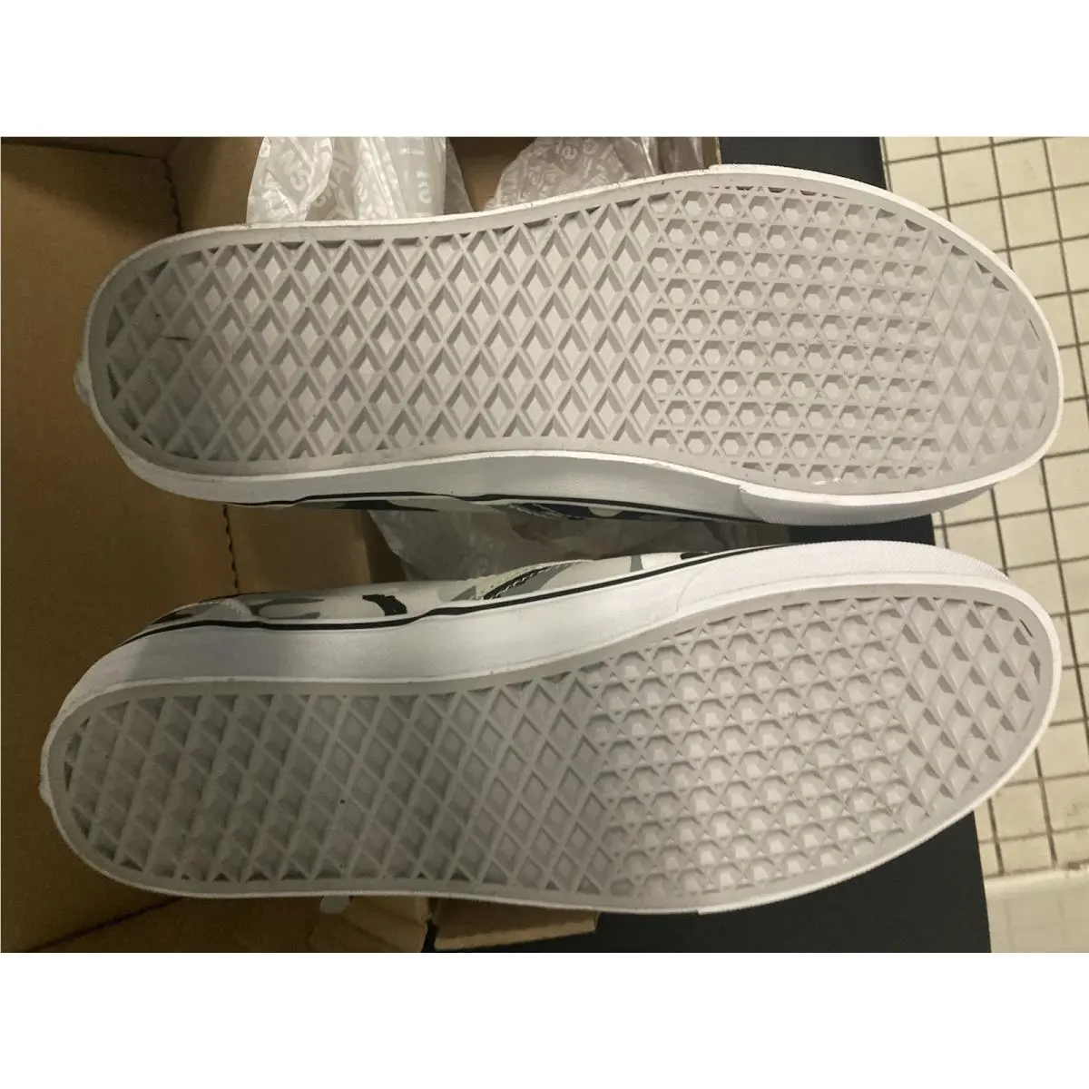 Vans shoes - VANS Classics - Classics - Black White Camouflage 0