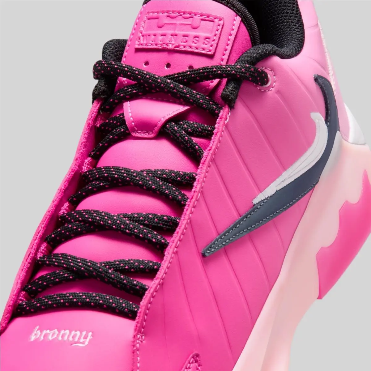 Nike shoes - Nike LeBron Witness - LeBron Witness - IO7381-600 - Pink 5