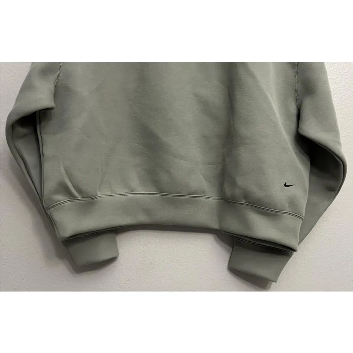 Nike clothing - HJ0683-320 - HJ0683-320 - Light Army (UPC: 197860031357) 4