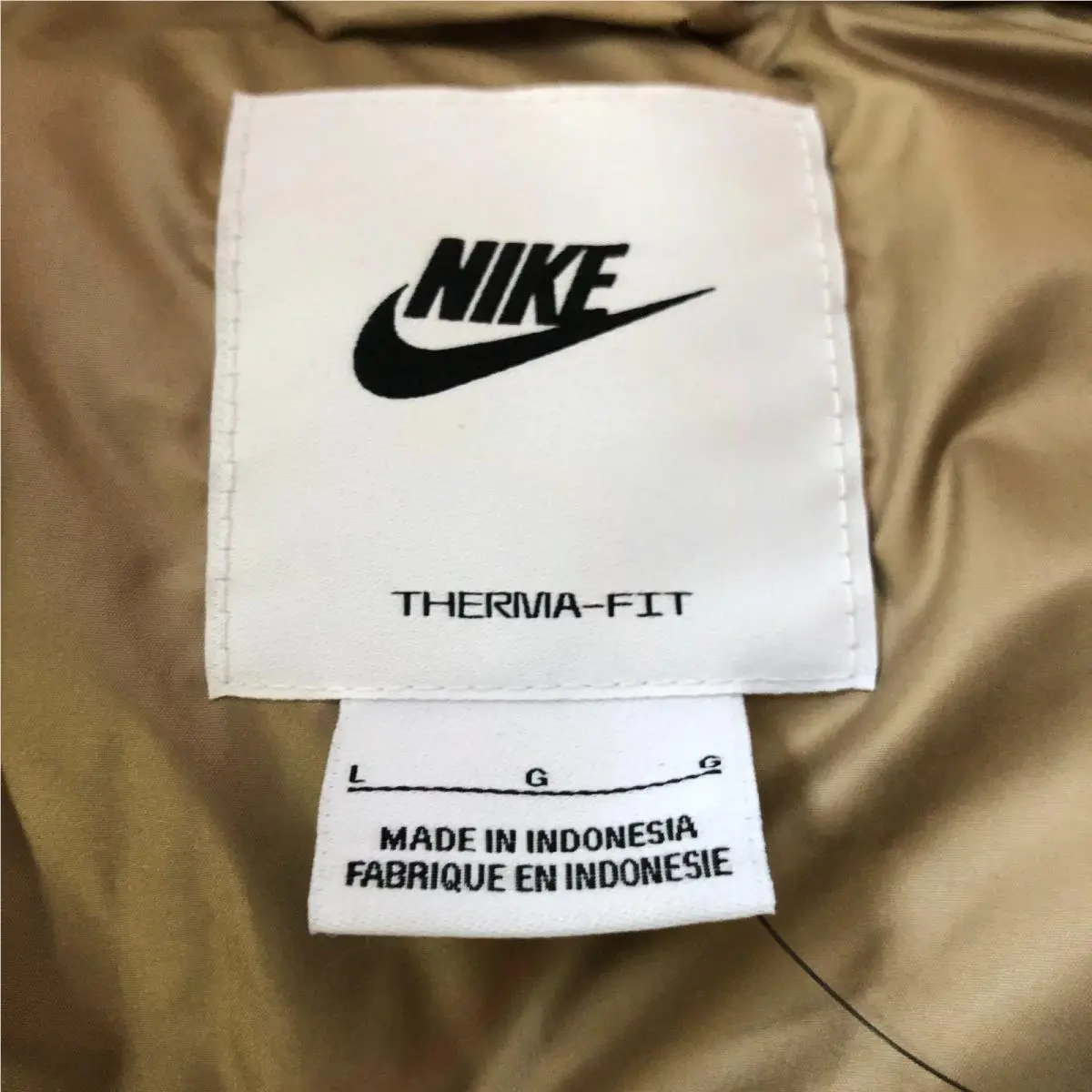 Nike clothing - Nike Sportswear Therma Fit - Sportswear Therma Fit - Parachute Beige (UPC: 198481600472) 4