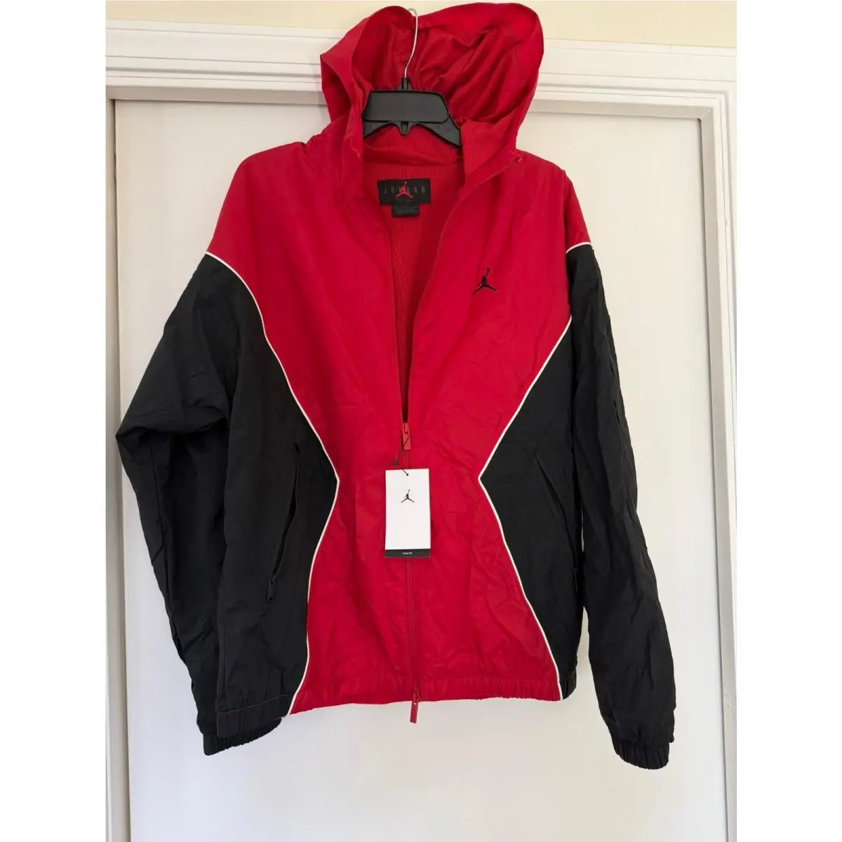 Nike Jordan Brooklyn Hooded Draft Jacket Varsity Red Black HF9333-636