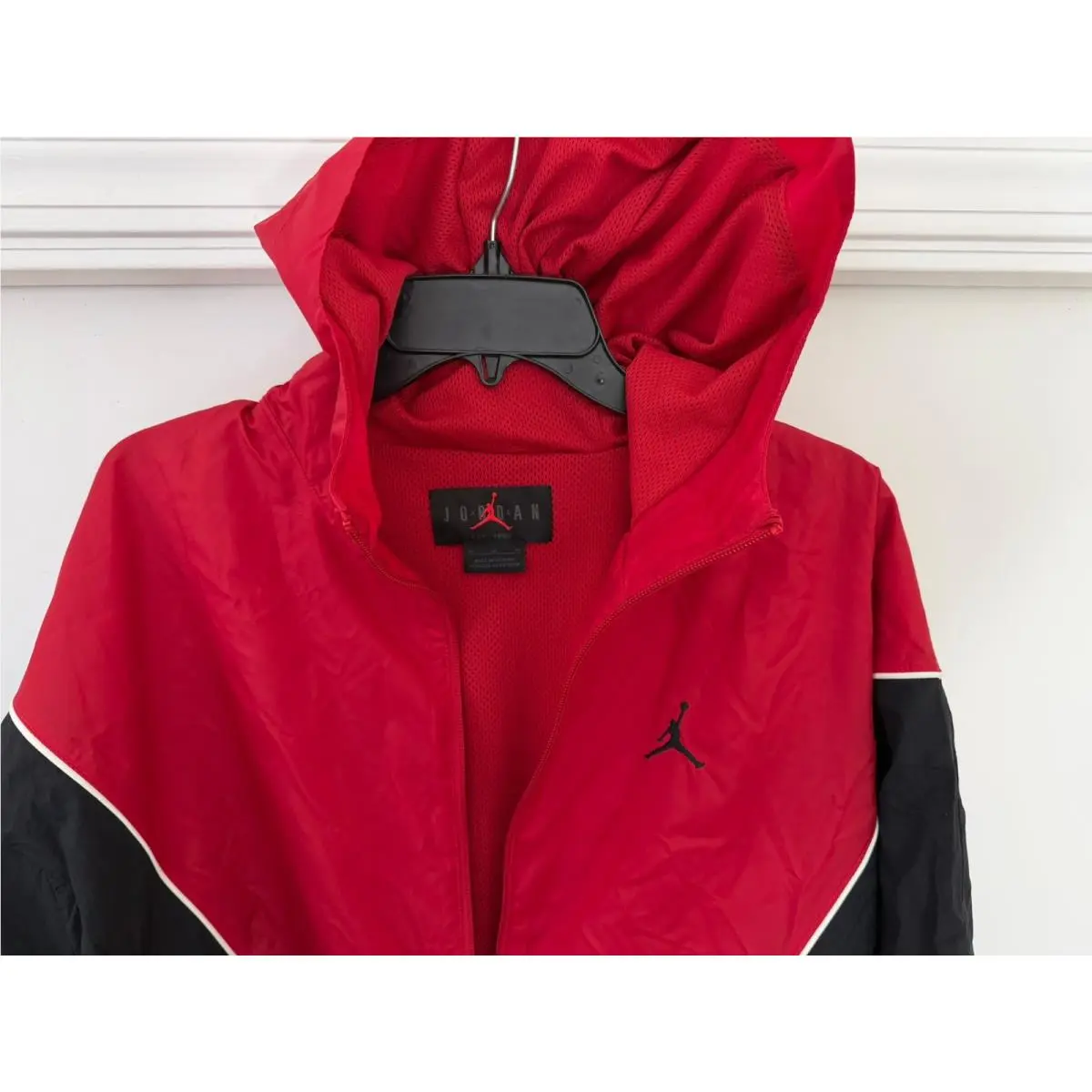 Nike clothing - Red (UPC: 197602712452) 1
