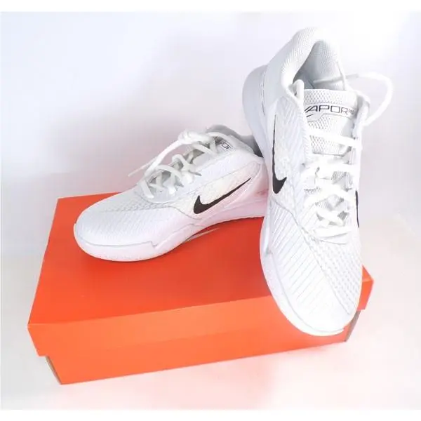 Nike Zoom Vapor Pro 2 HC Tennis Shoes White/black Women`s Size 9 DR6192-101