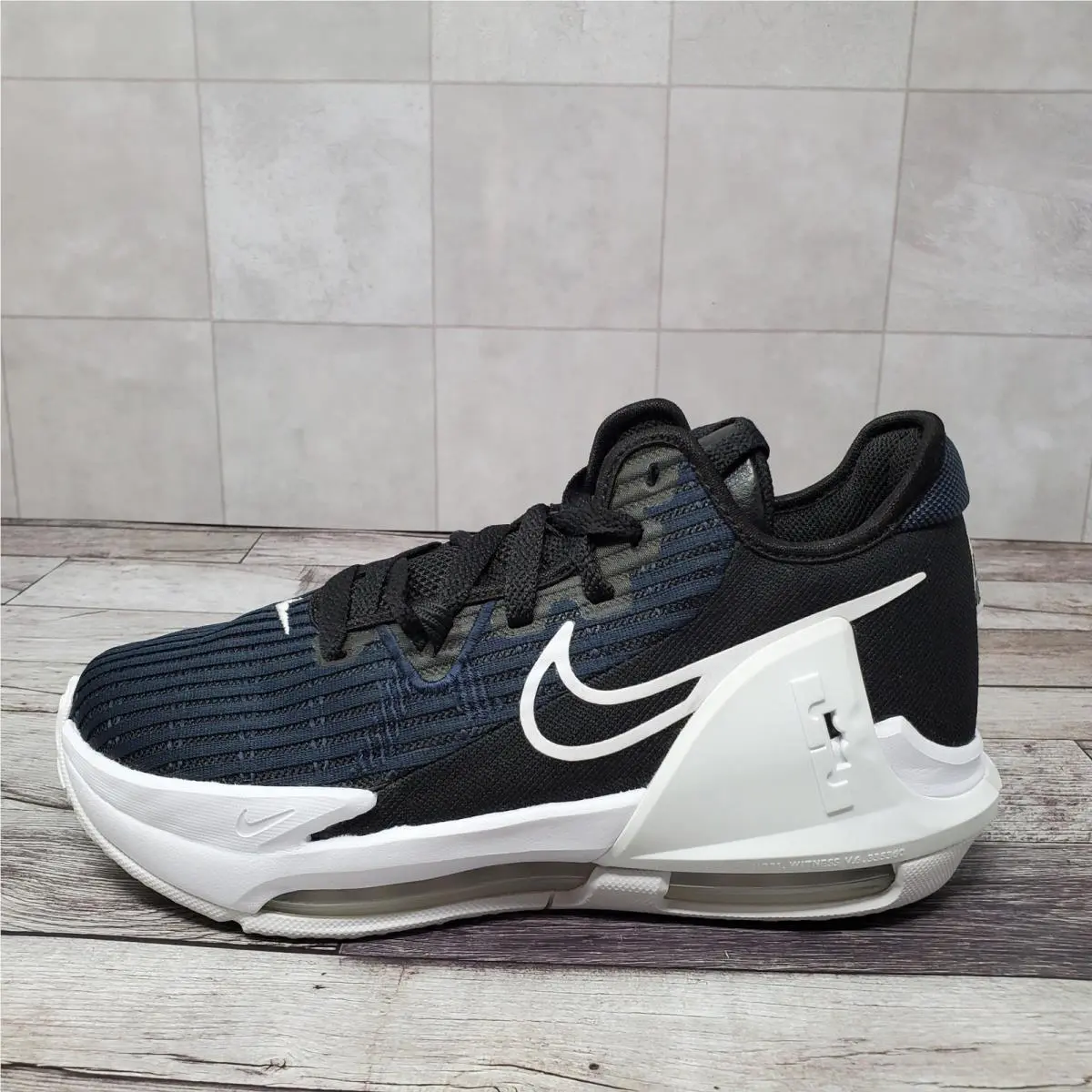 Nike shoes - Nike LeBron Witness VI - LeBron Witness - Black 3