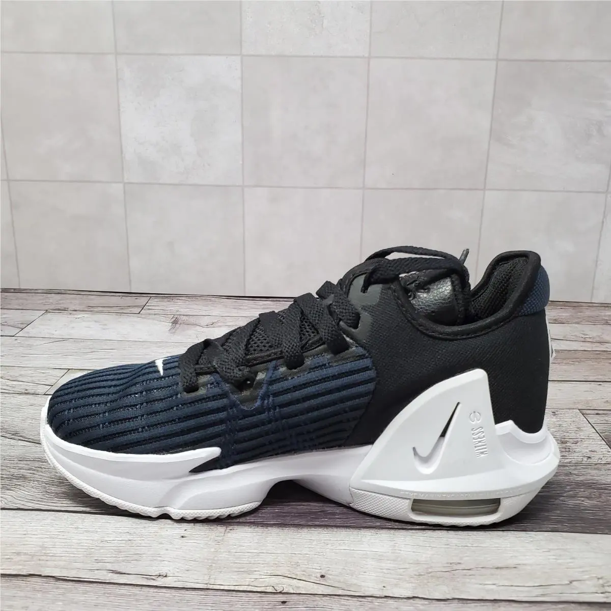 Nike shoes - Nike LeBron Witness VI - LeBron Witness - Black 7