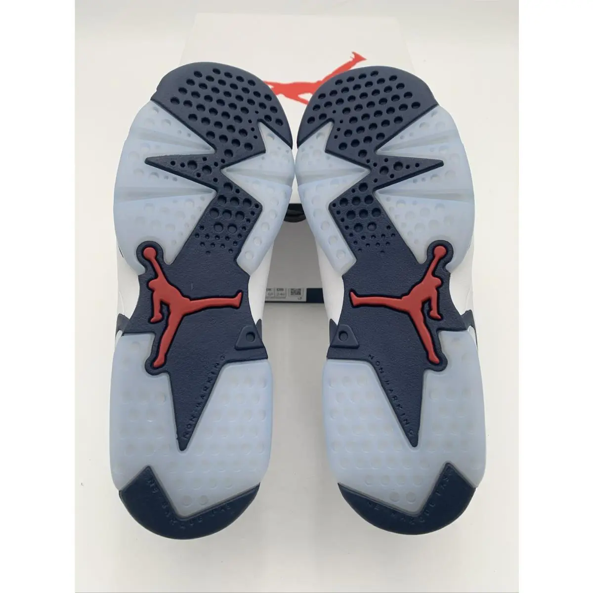 Nike shoes - Air Jordan 6 - Air - White/Varsity Red (UPC: 197597017792) 8