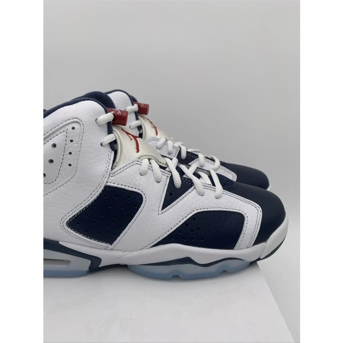Nike shoes - Air Jordan 6 - Air - White/Varsity Red (UPC: 197597017792) 1