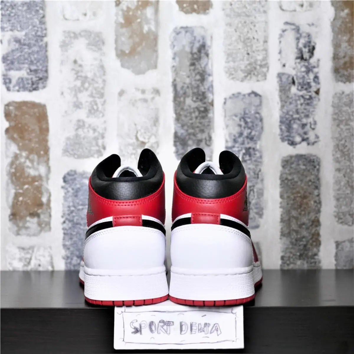Nike shoes - Jordan 1 - White/Gym Red 3