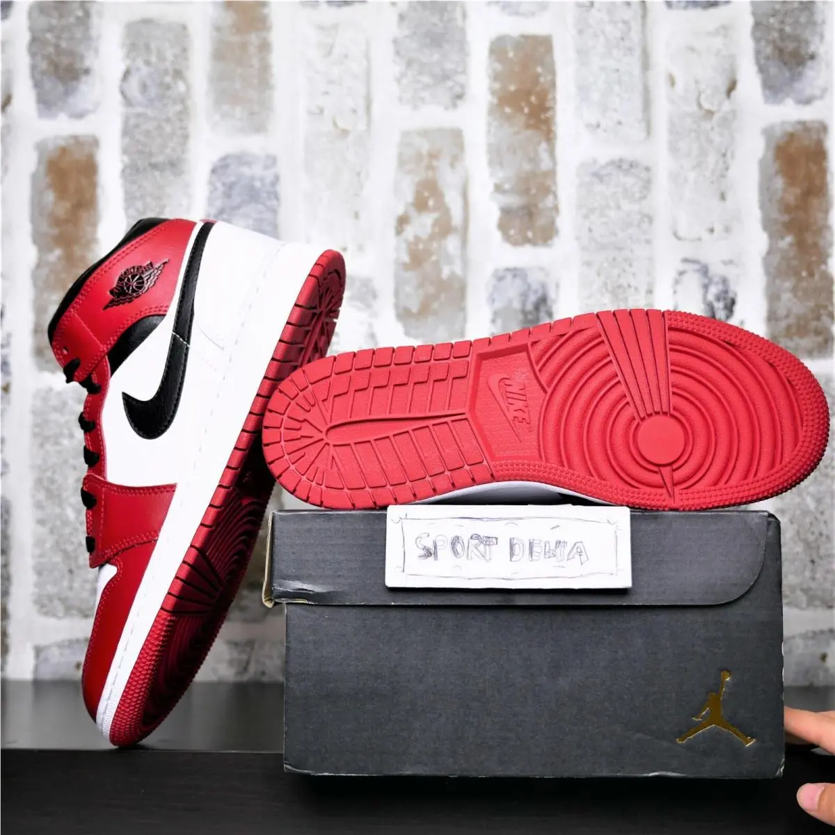 Nike shoes - Jordan 1 - White/Gym Red 4