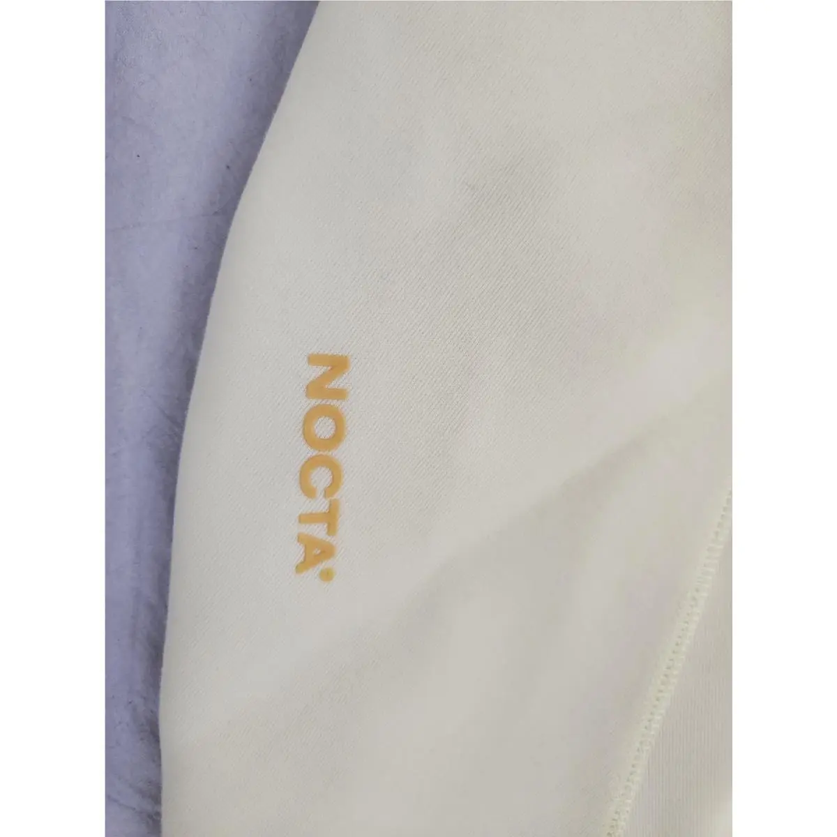 Nike clothing - Citron Tint Vivid Sulfur 5