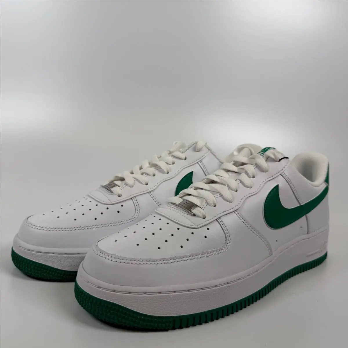 Nike Air Force 1 Low 07 White Malachite Green FJ4146-102 Mens Size 12 Sneakers