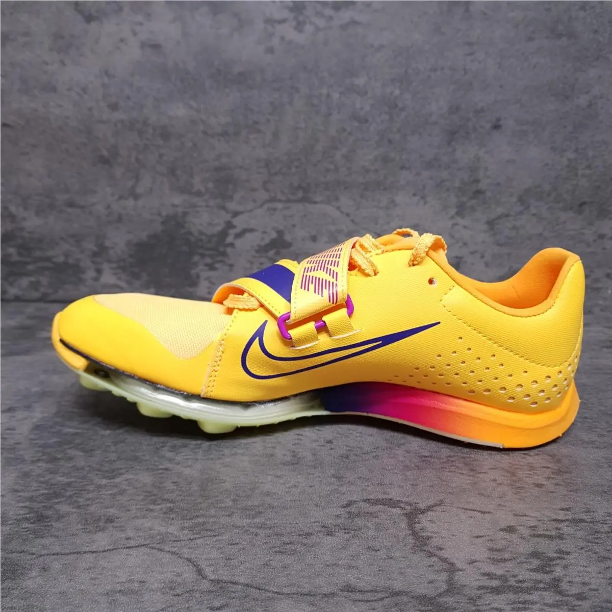 Nike shoes - FZ9326800 - FZ9326-800 - Yellow 1