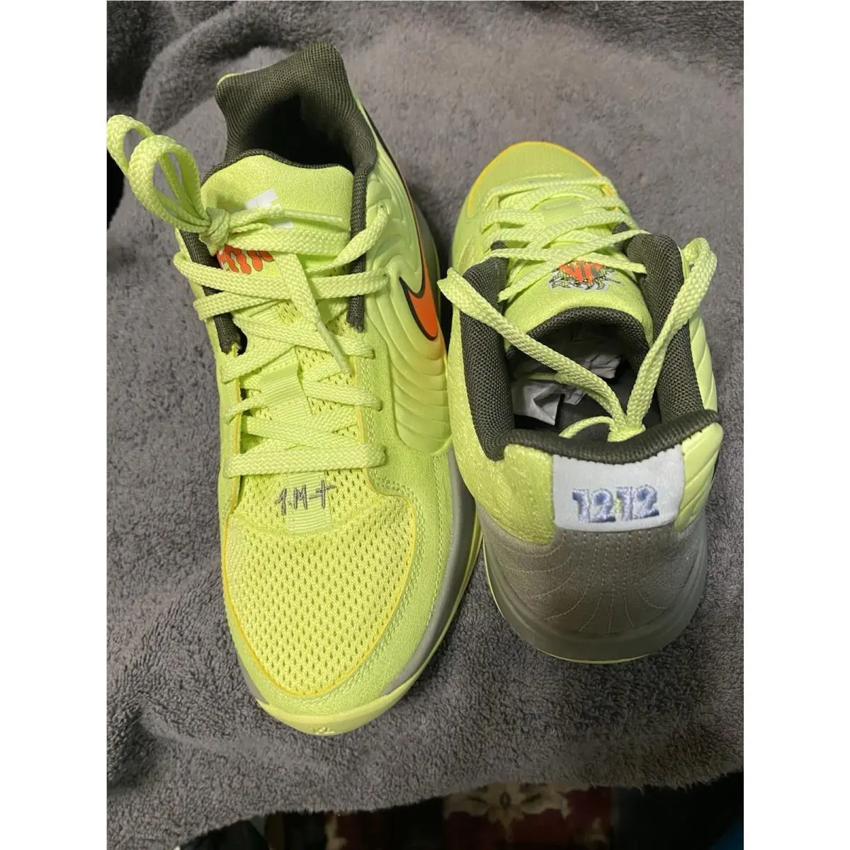 Nike Size 6.5 Youth JA 2 GS