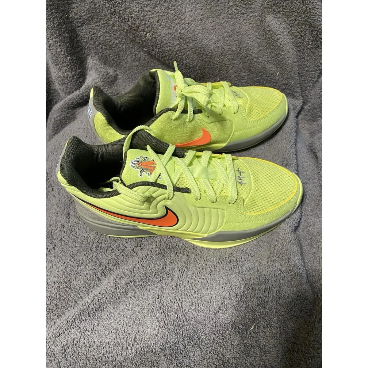 Nike shoes - Yellow 2
