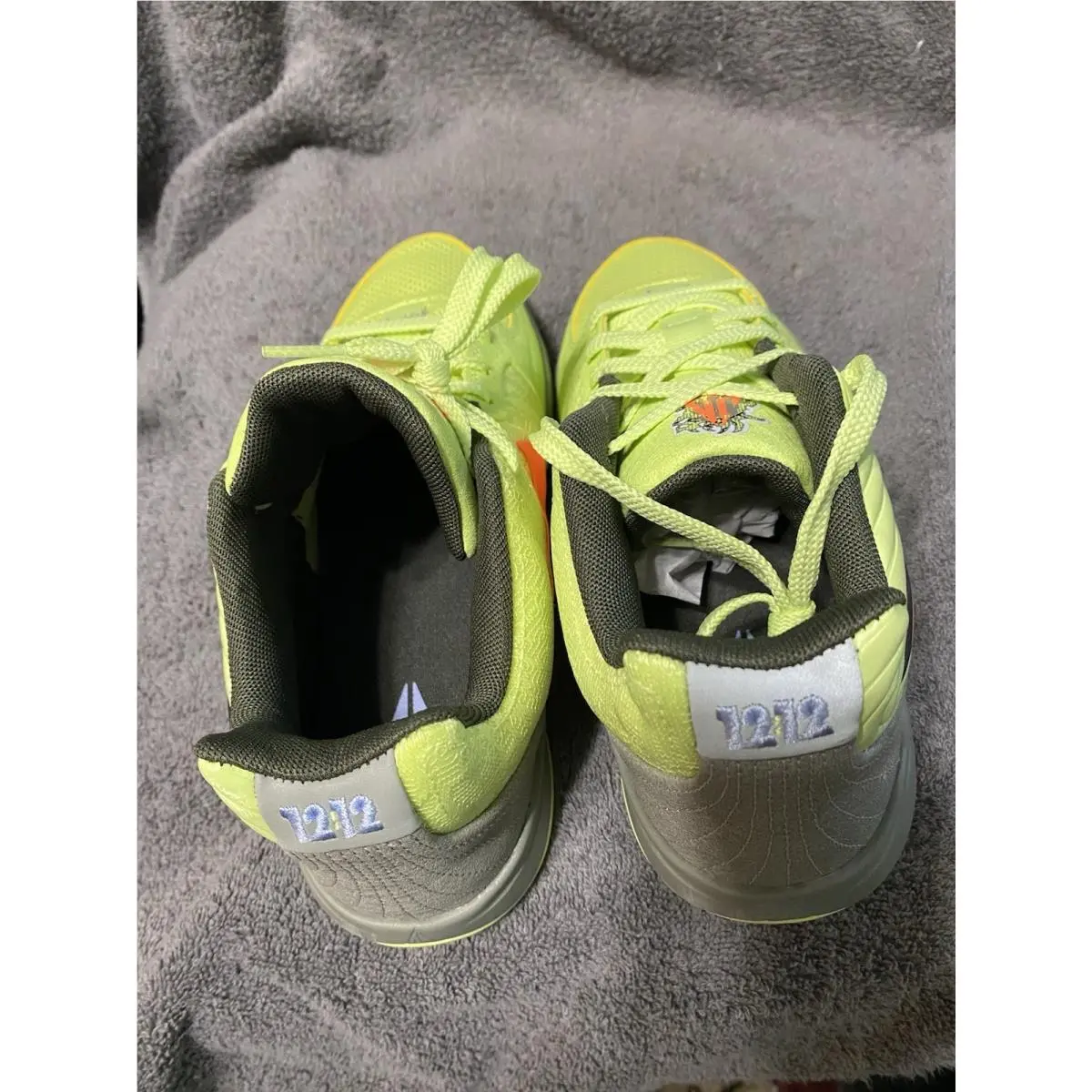 Nike shoes - Yellow 4