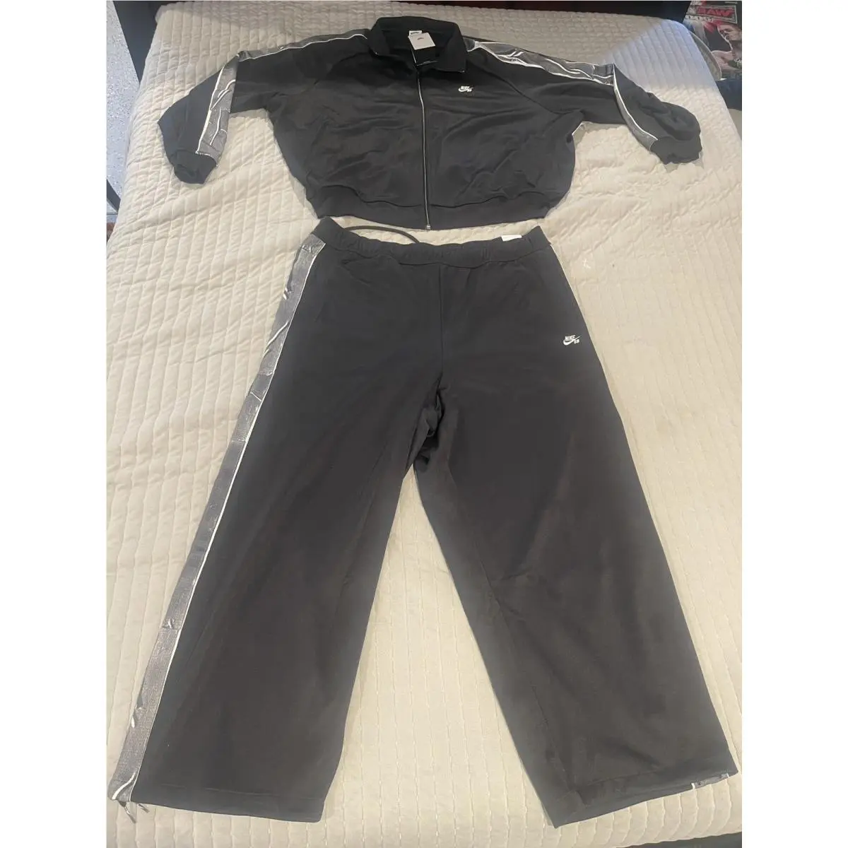 Mens Nike SB Tracksuit Black Grey Oversized Fit Mens XL IF0188-010