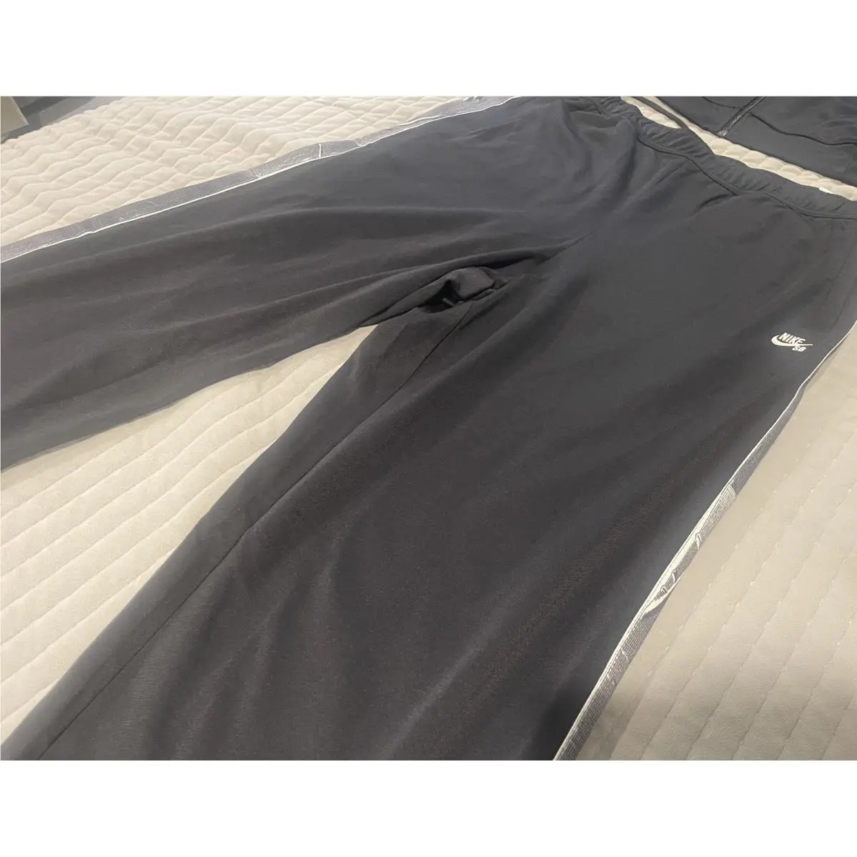 Nike clothing - Black 3