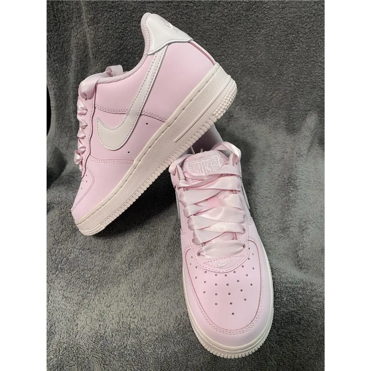W Air Force Retro Prm Size 6.5 Nike Sneaker