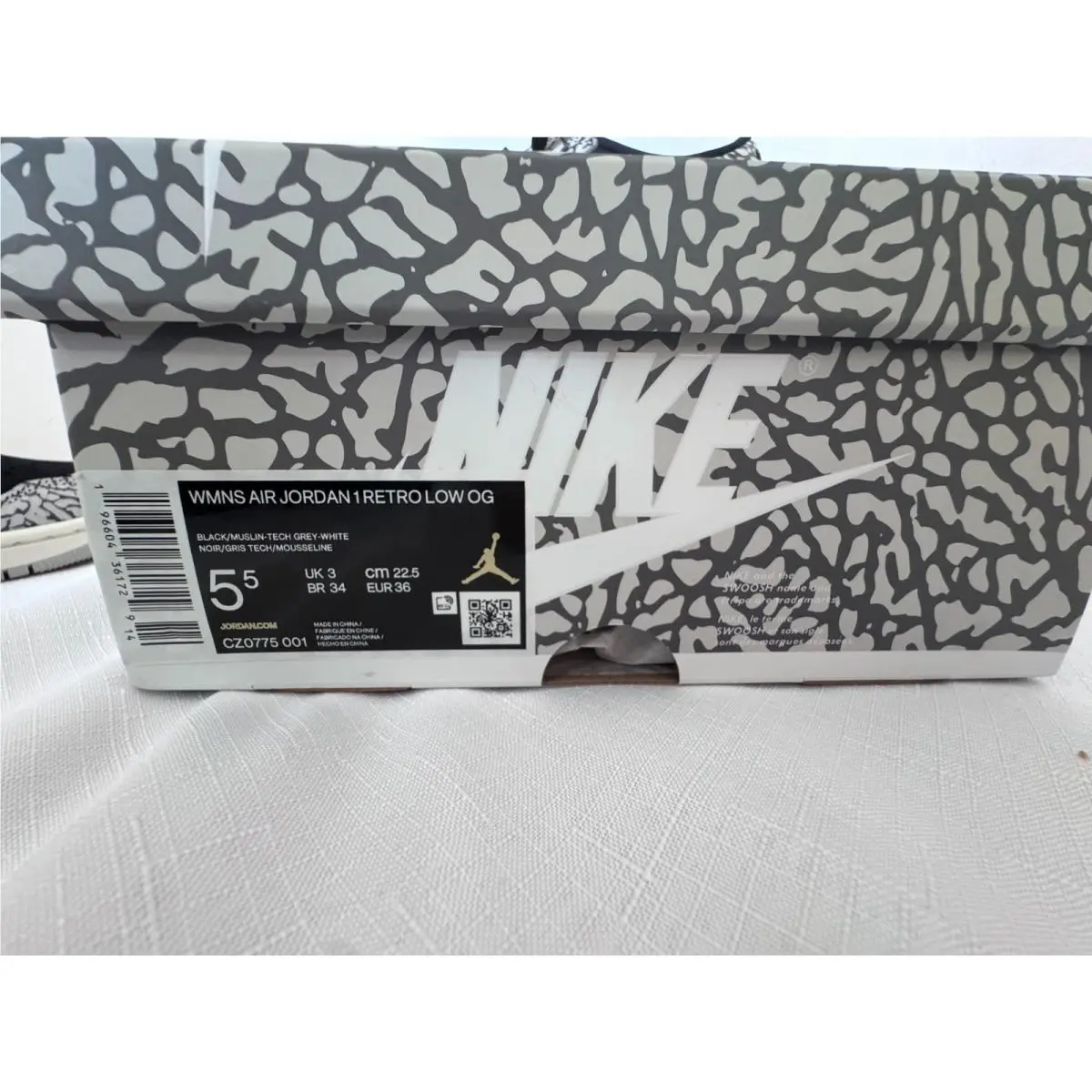 Nike shoes - Air Jordan 1 - Air - Black 1