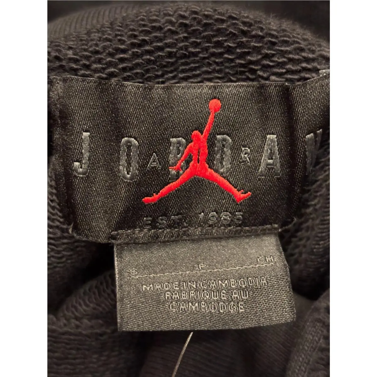 Nike clothing - Black / Red (UPC: 197862149814) 3
