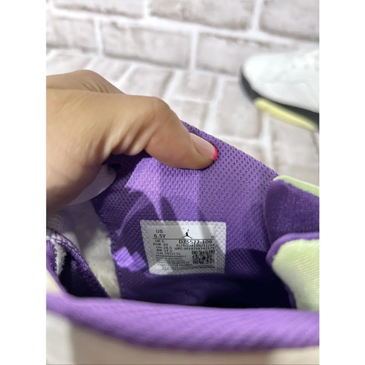 Nike shoes - Air Jordan 1 - Air - White (UPC: 0197597036472) 1