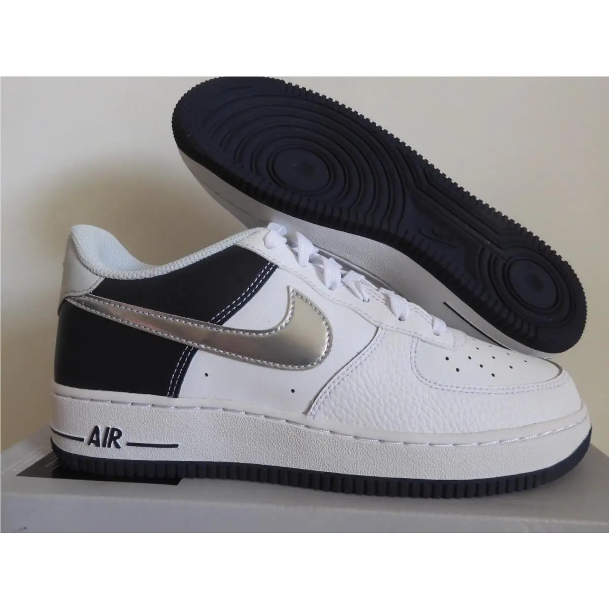Nike Air Force 1 LV8 GS White-metallic Silver-navy Blue Sz 6Y DQ6048-100