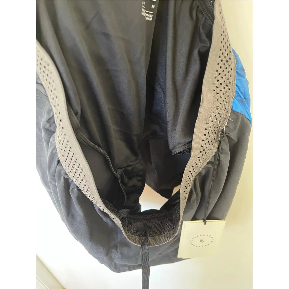 Nike clothing - Gray (UPC: 886668860817) 4
