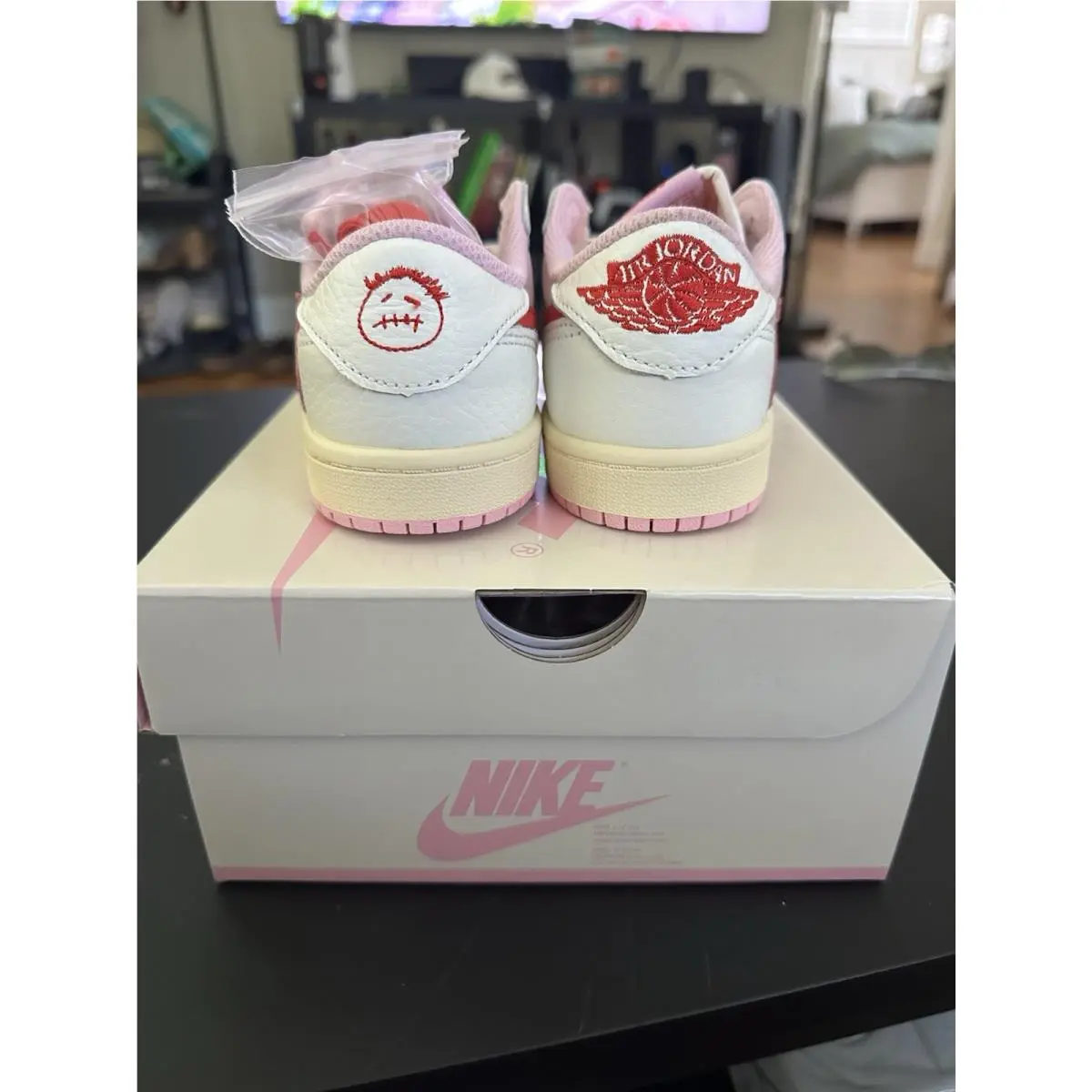 Nike shoes - Jordan 1 Low OG SP - IQ7605 101 - Pink, White, Red 2