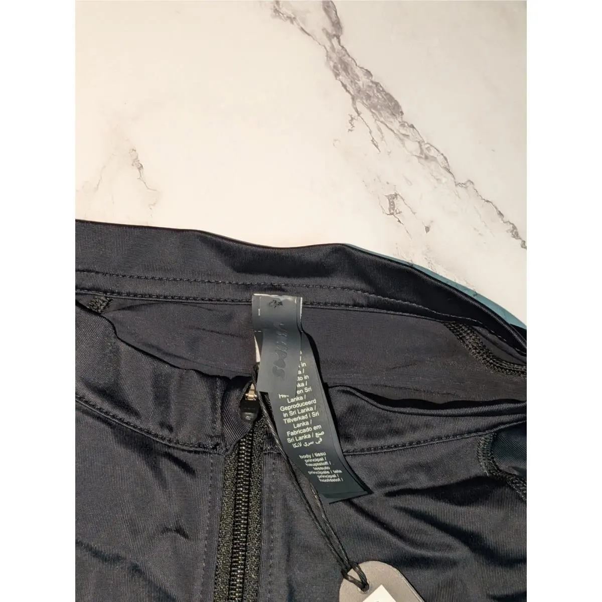Nike clothing - Black (UPC: 198310329215) 1