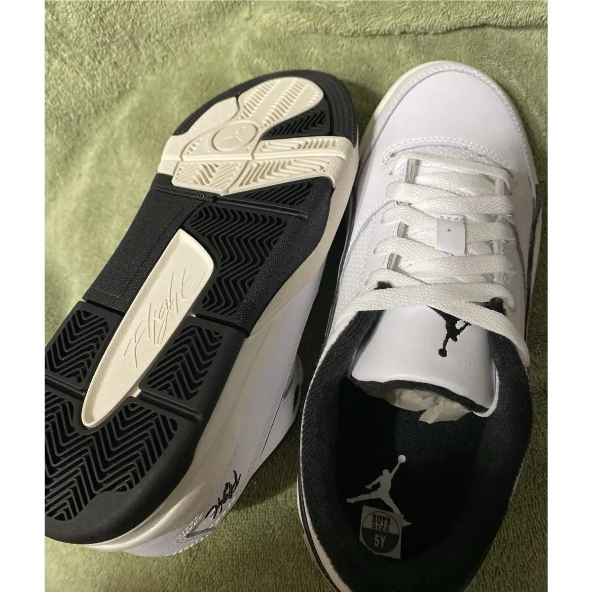 Nike shoes - Air Max 270 - Air Max - White 0
