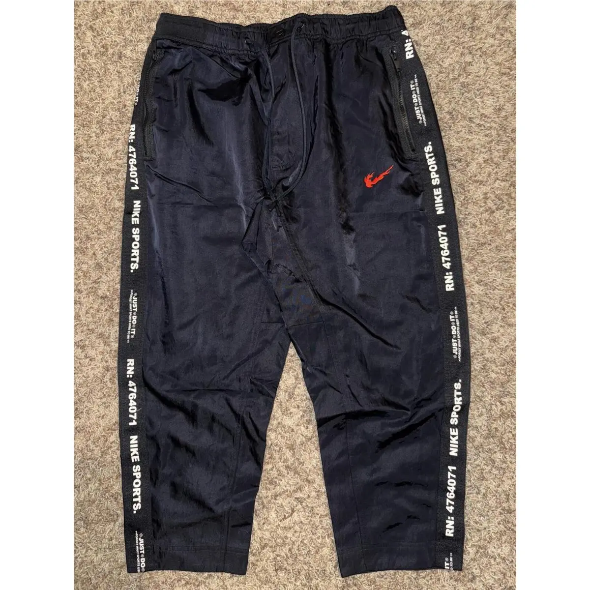 Nike Sportswear Men’s Japan City Series Woven Track Pants Sample
