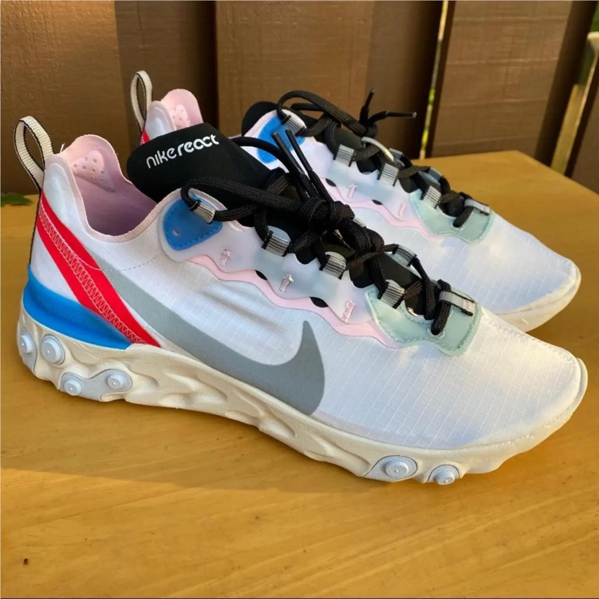 Women’s Nike Element 55 White/silver Phantom