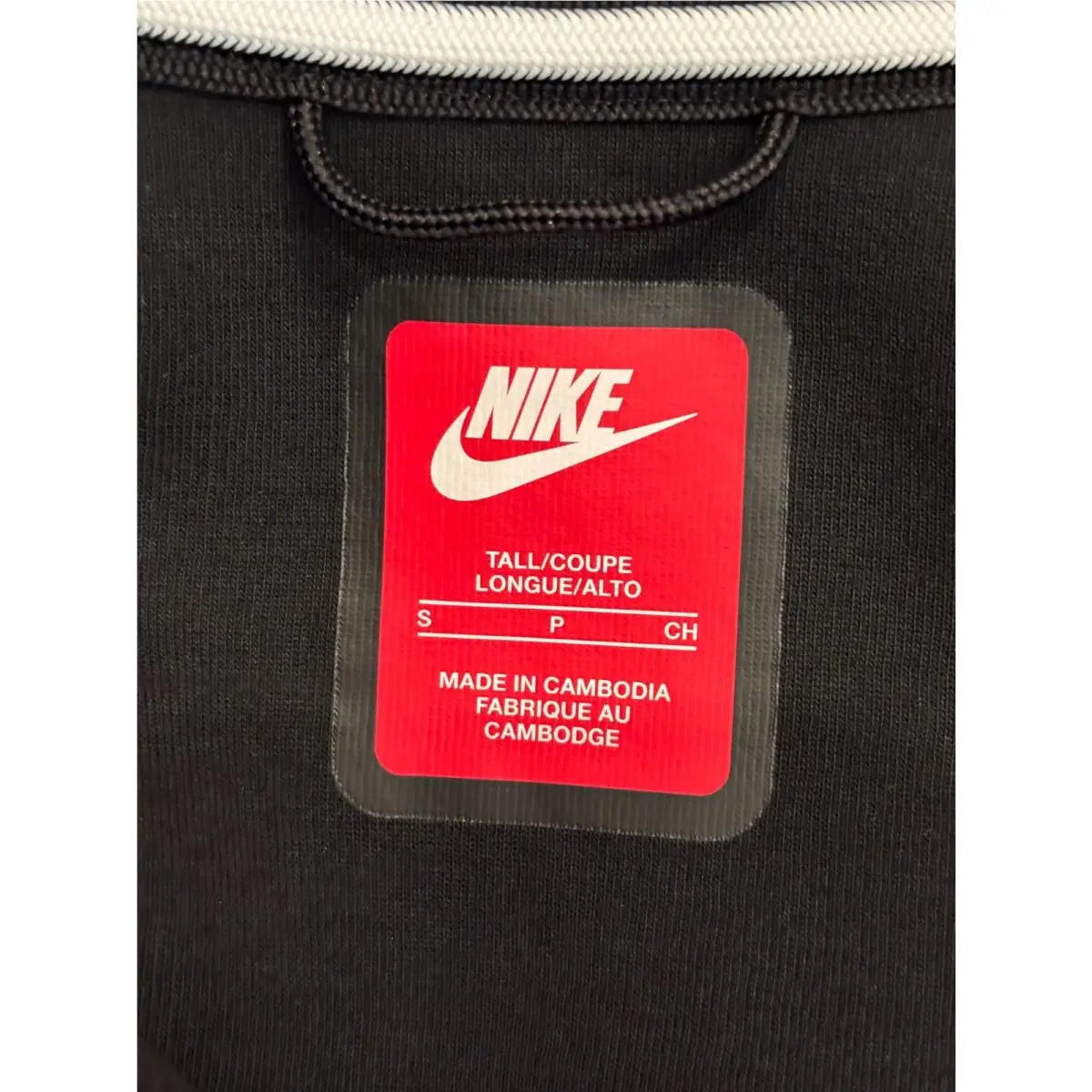 Nike clothing - Black/Dark Grey Heather/Black (UPC: 197602921434) 4