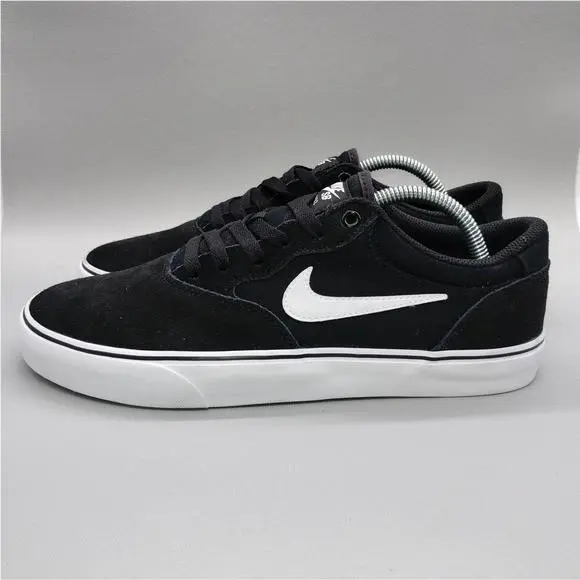 Nike SB Chron 2 Skateboarding Shoes Men`s Size 9.6 Skater Low Top Comfy Casual
