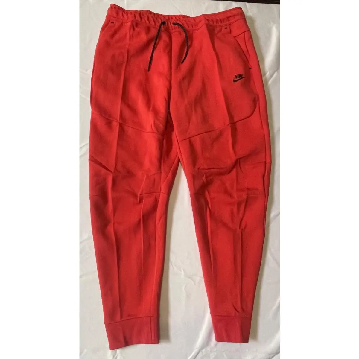 Nike clothing - RED LOBSTERS (UPC: 195238926564) 2