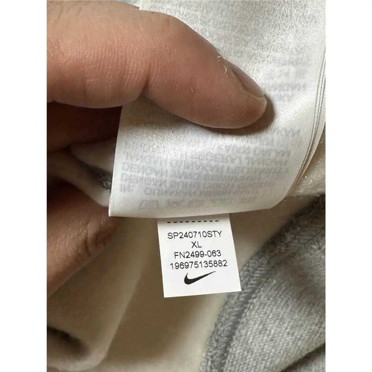 Nike clothing - FN2499-063 - FN2499-063 - Gray 12