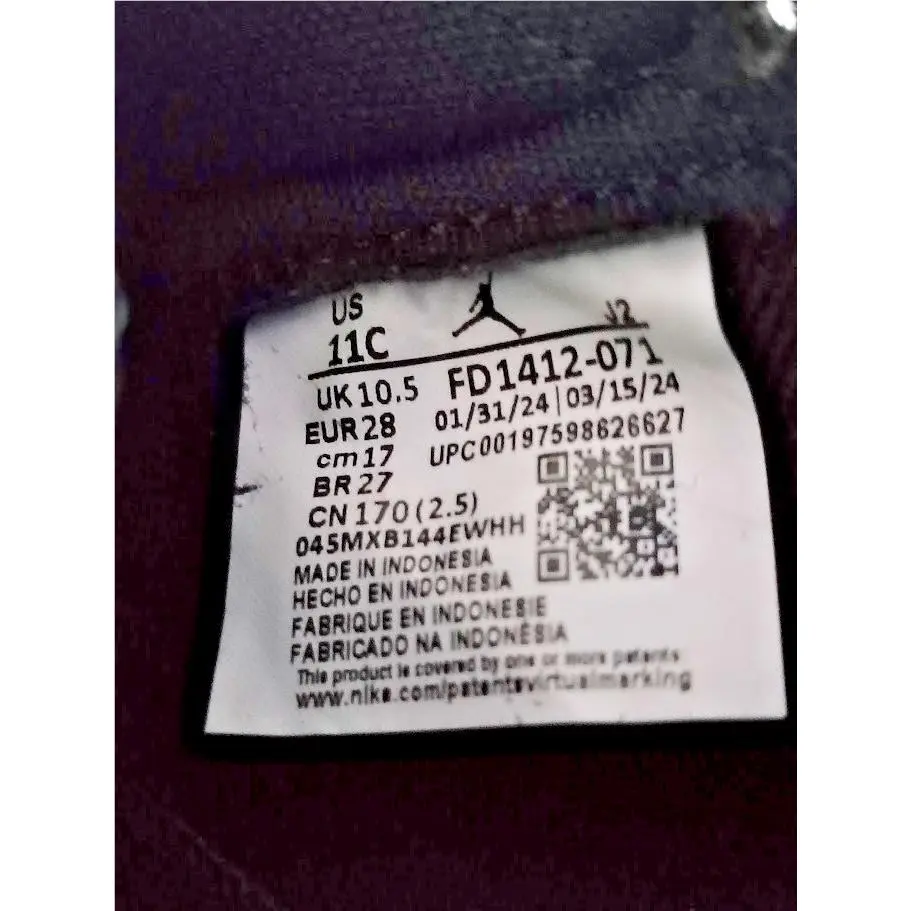 Nike shoes - Jordan 1 - FD1412071 - Black/Sail/Metallic Gold (UPC: 197596182019) 8