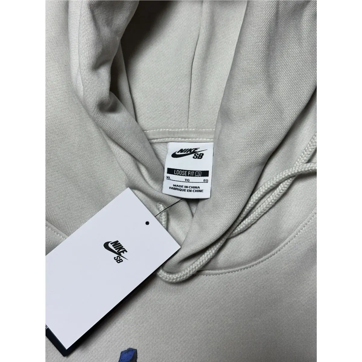 Nike clothing - Light Bone 1