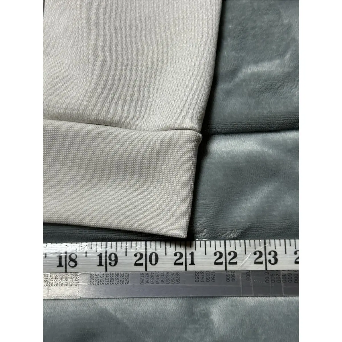 Nike clothing - Light Bone 6