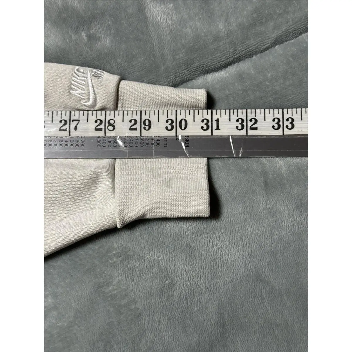 Nike clothing - Light Bone 7
