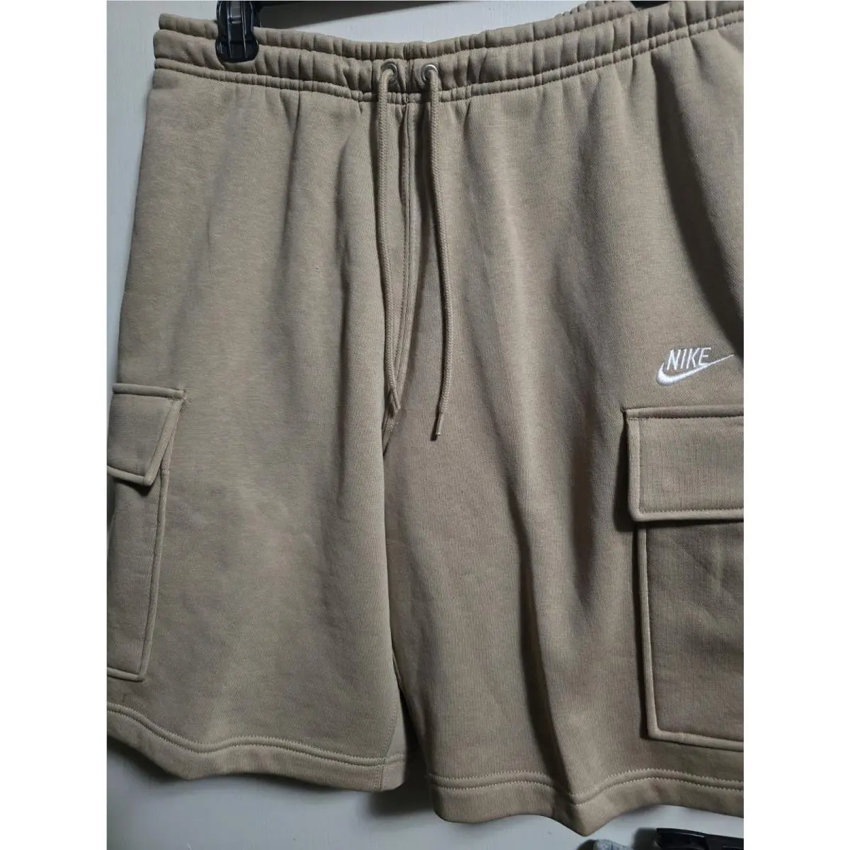 2-2026-Mens Nike Club Fleece Cargo Shorts-gray + Tan -medium FN3525