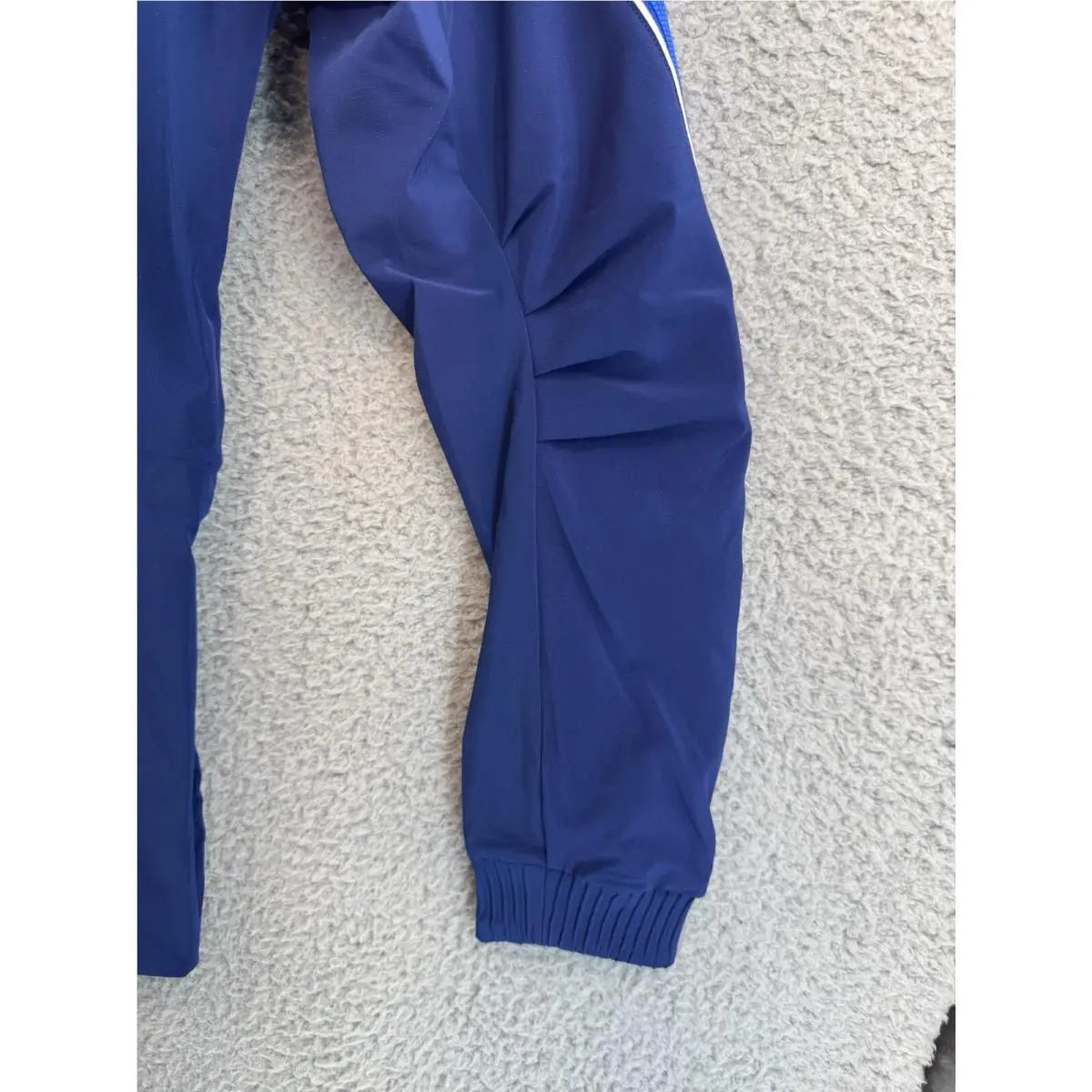 Nike clothing - Blue (UPC: 0197594042490) 17