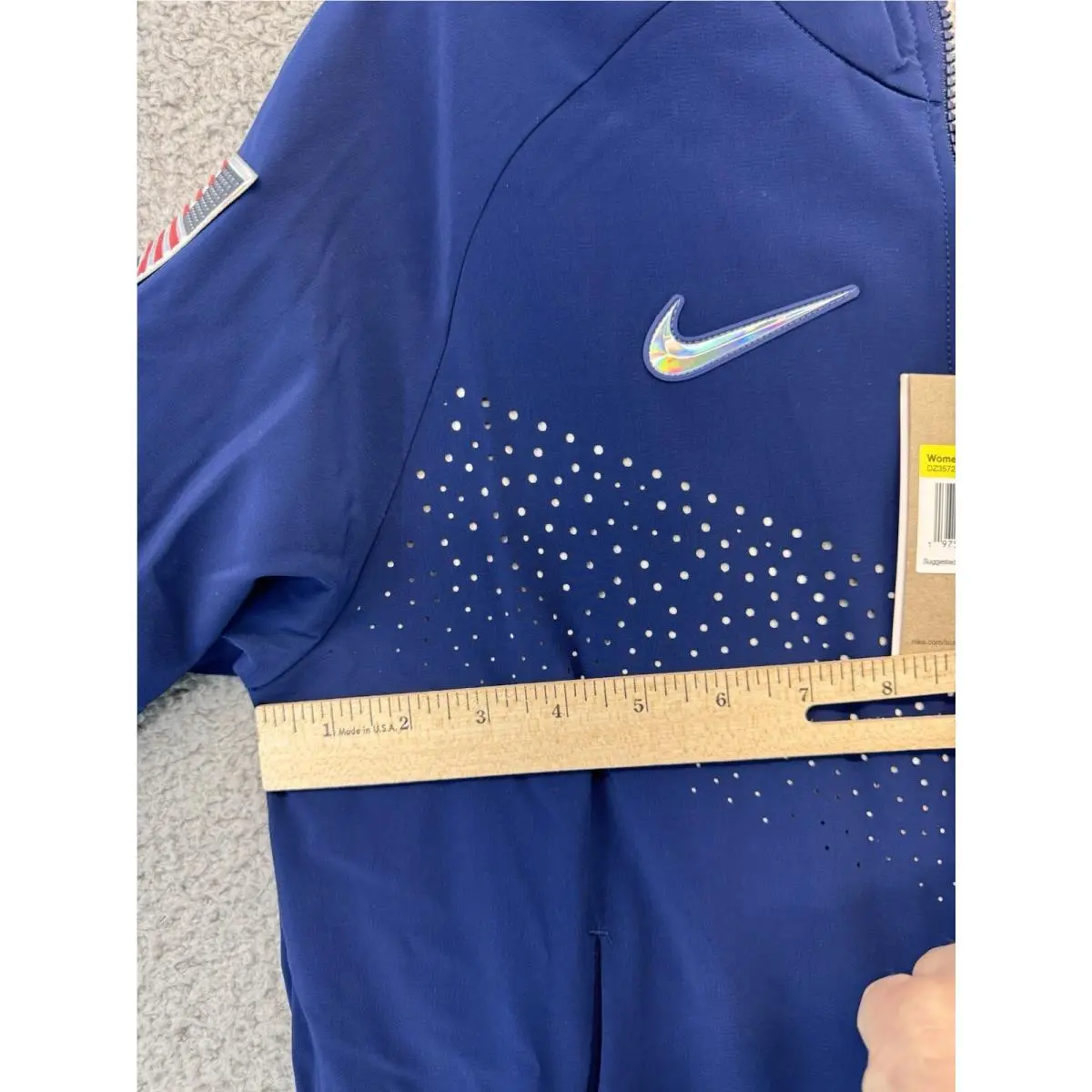 Nike clothing - Blue (UPC: 0197594042490) 10