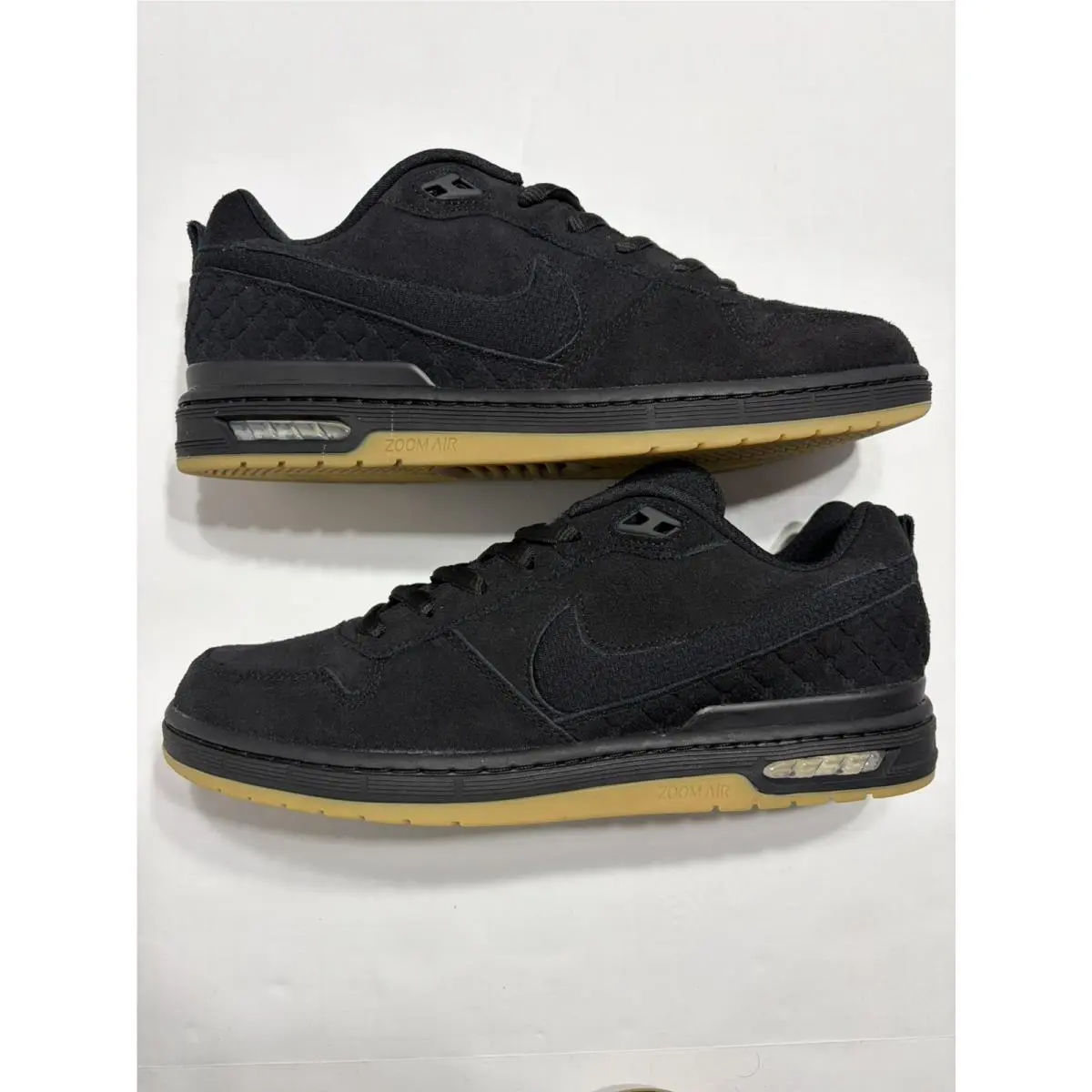 Nike shoes - Nike SB - IQ6827-001 - Black, Gum 2