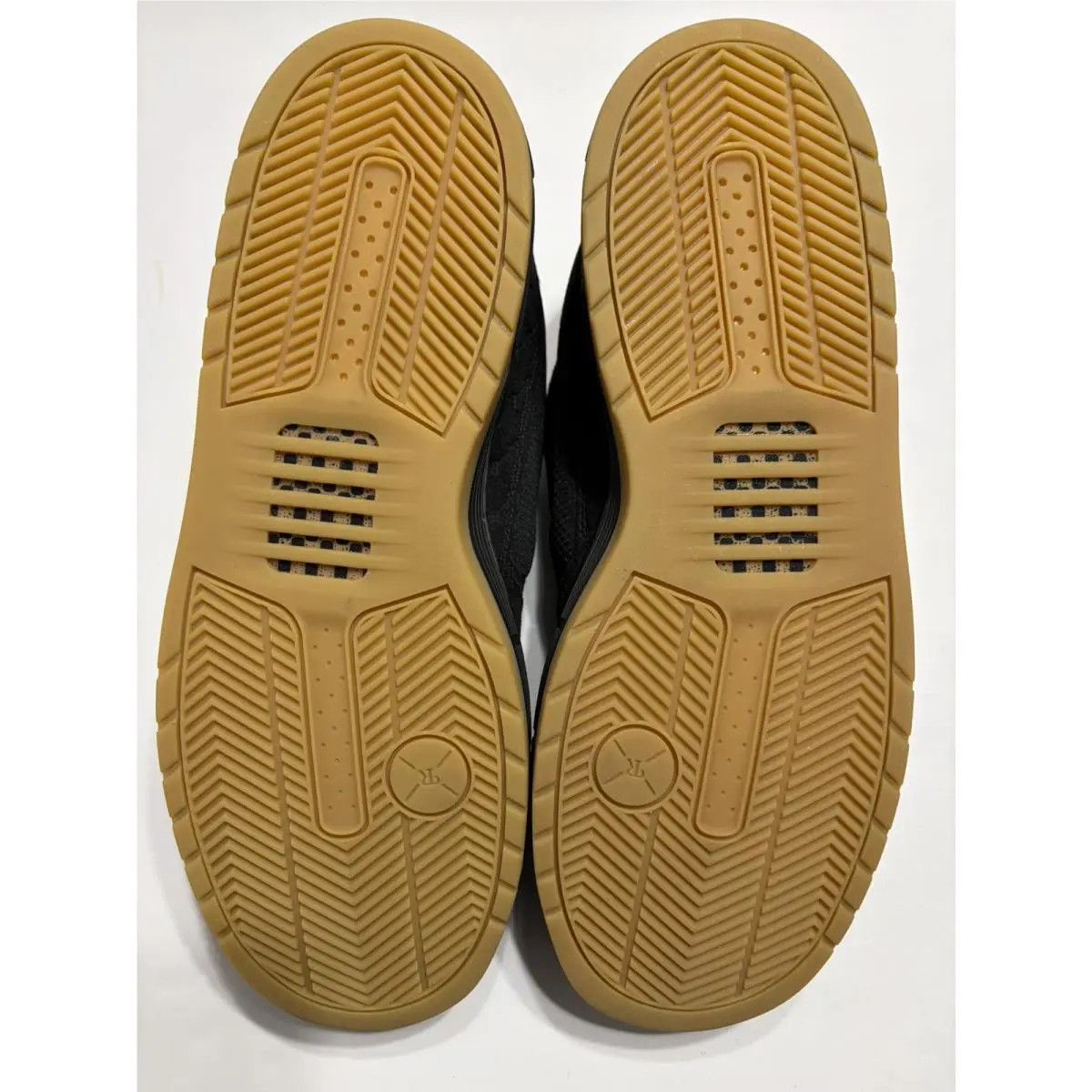 Nike shoes - Nike SB - IQ6827-001 - Black, Gum 6