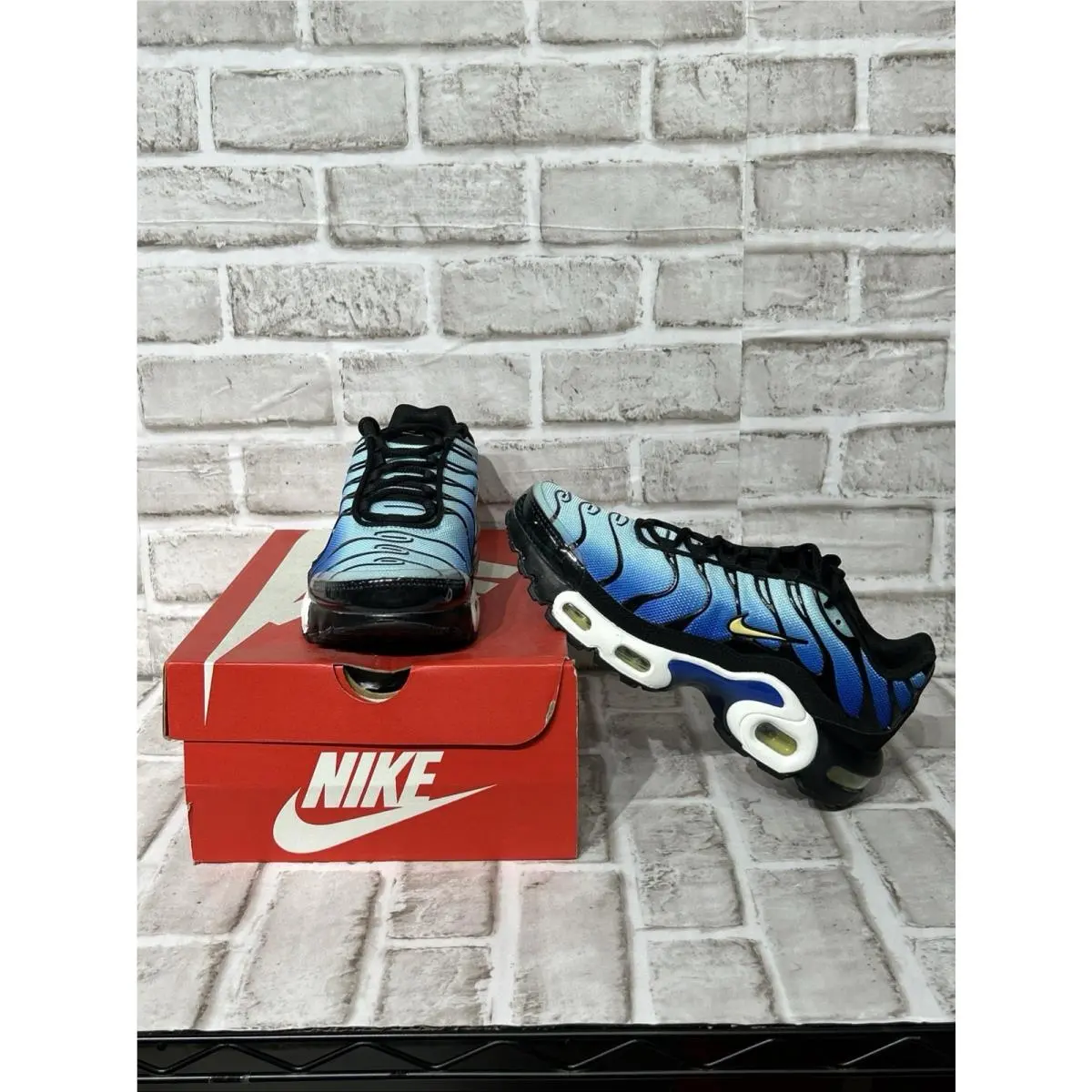 Nike Air Max Plus GS Sky Blue Black CD0609 032 Youth 5 Woman’s Size 7