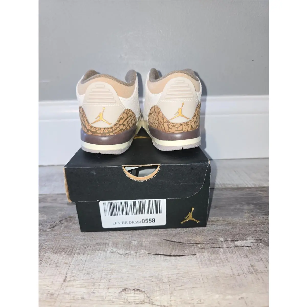 Nike shoes - Air Jordan 3 - Air - Brown 2