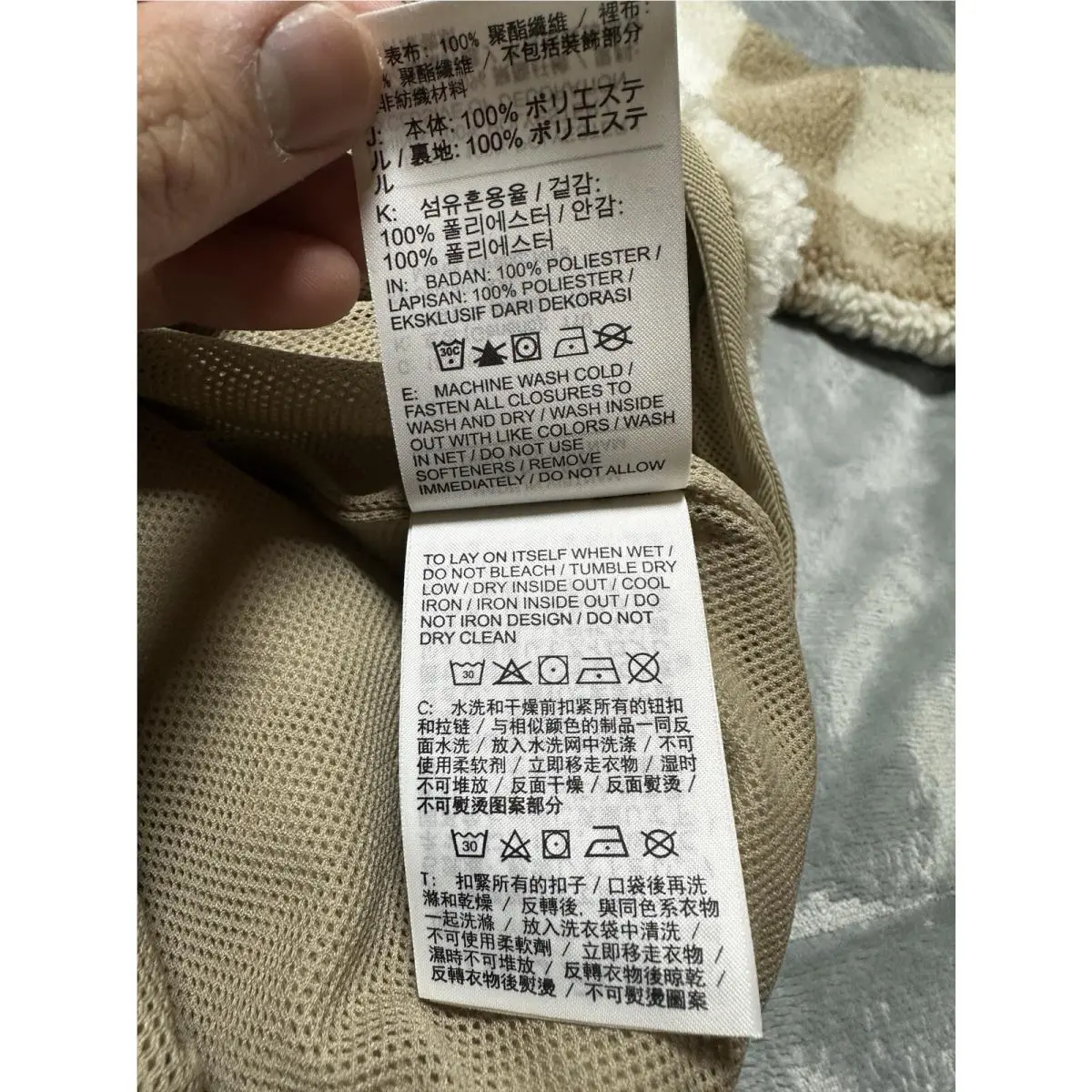 Nike clothing - Club Men s Winterized Half Zip Khaki Light Bone White 10